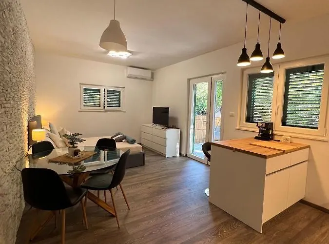 Enjoy Apartment